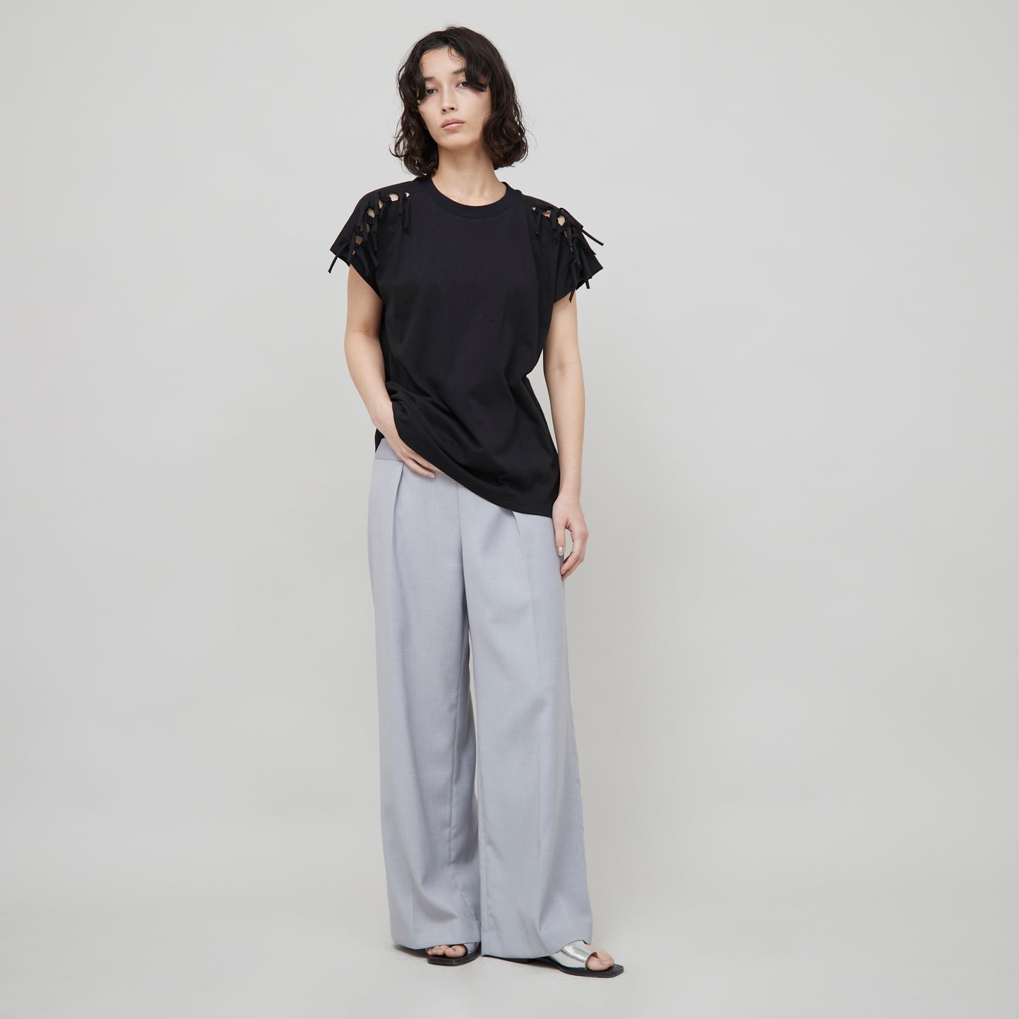 Shoulder Ribbon T-shirt(ショルダーリボンTシャツ)