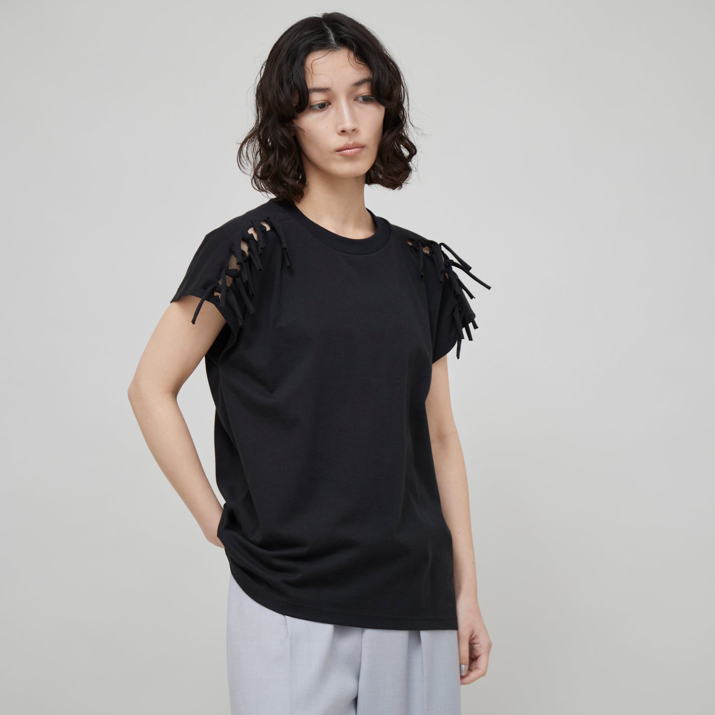 Shoulder Ribbon T-shirt(ショルダーリボンTシャツ)