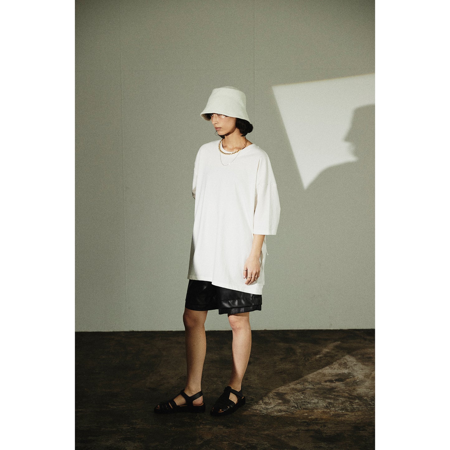 Back Slit Big T-shirt(バッグスリットビッグTシャツ)