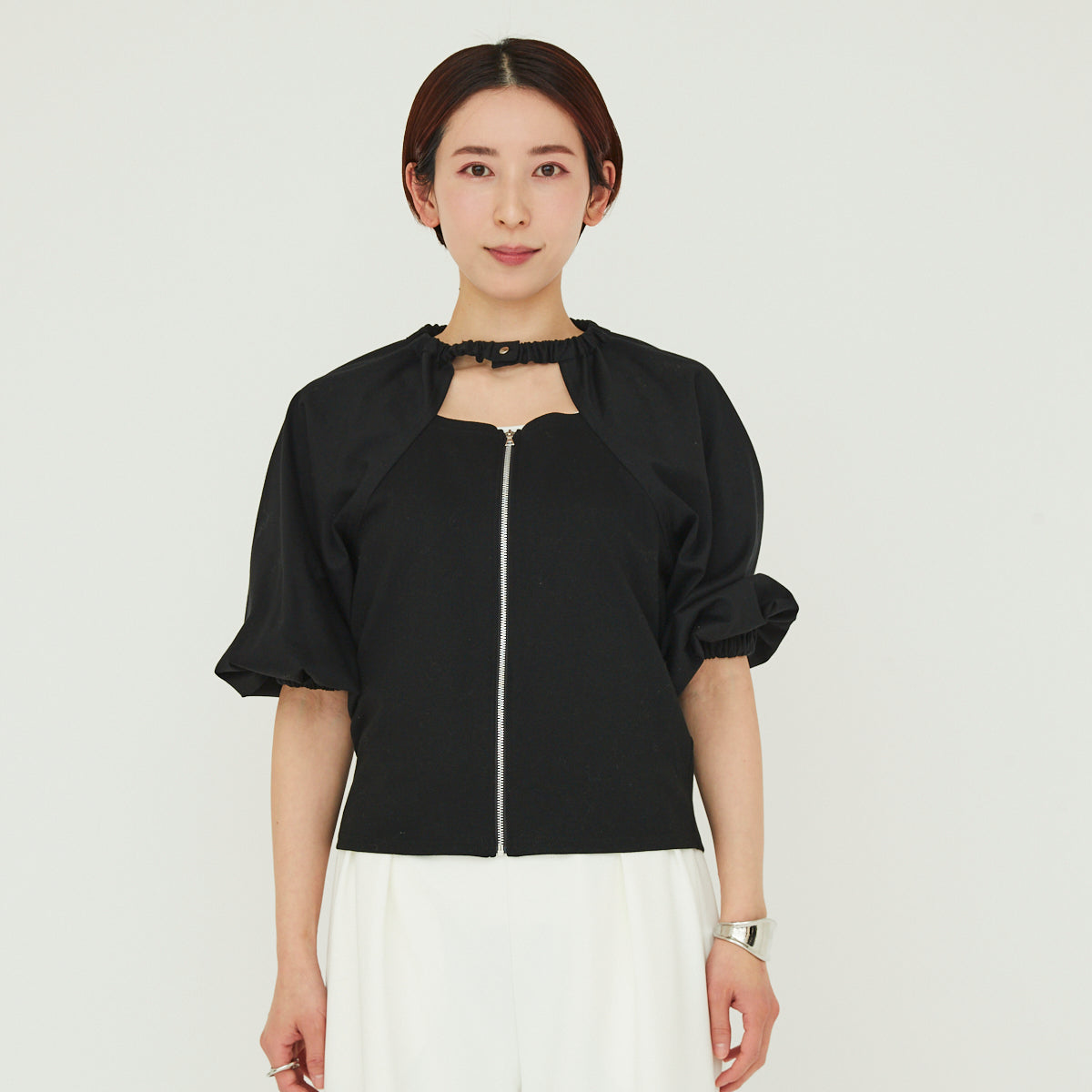【30%OFF】Front Zip Cut and Sewn(フロントジップカットソー)